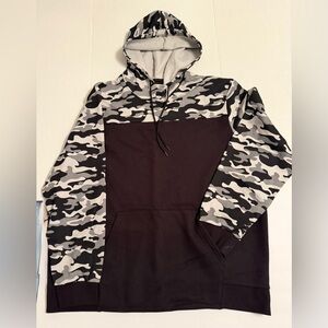 Mens XL Athletic Works Black and Gray Camouflage Hoodie